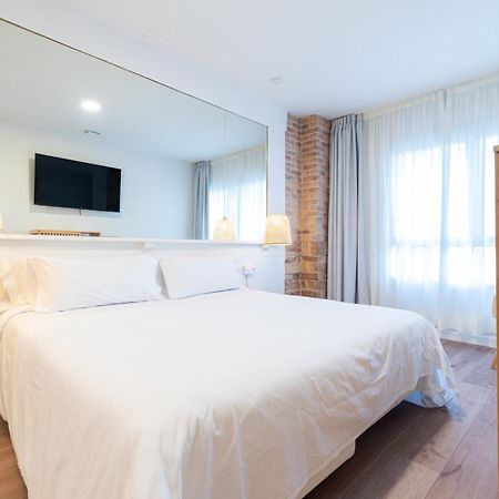 Apartamentos Turisticos Fatima, En El Centro De Vigo Esterno foto