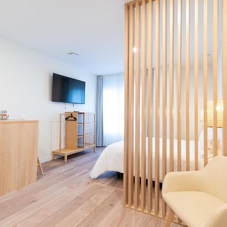 Apartamentos Turisticos Fatima, En El Centro De Vigo Esterno foto