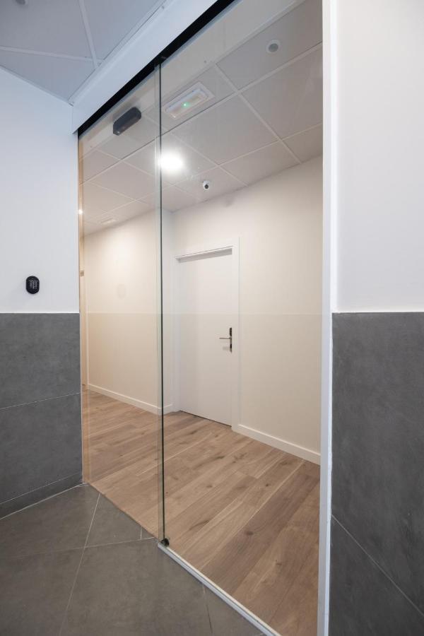 Apartamentos Turisticos Fatima, En El Centro De Vigo Esterno foto