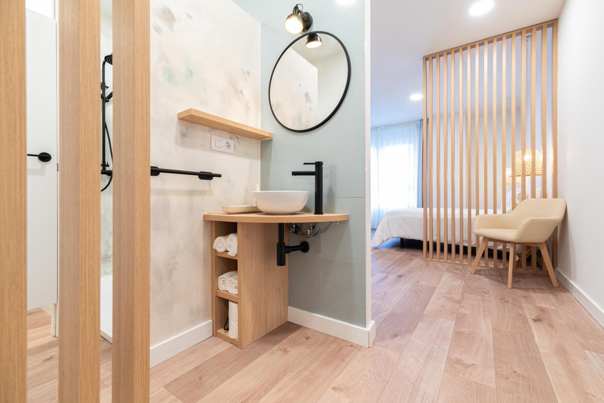 Apartamentos Turisticos Fatima, En El Centro De Vigo Esterno foto