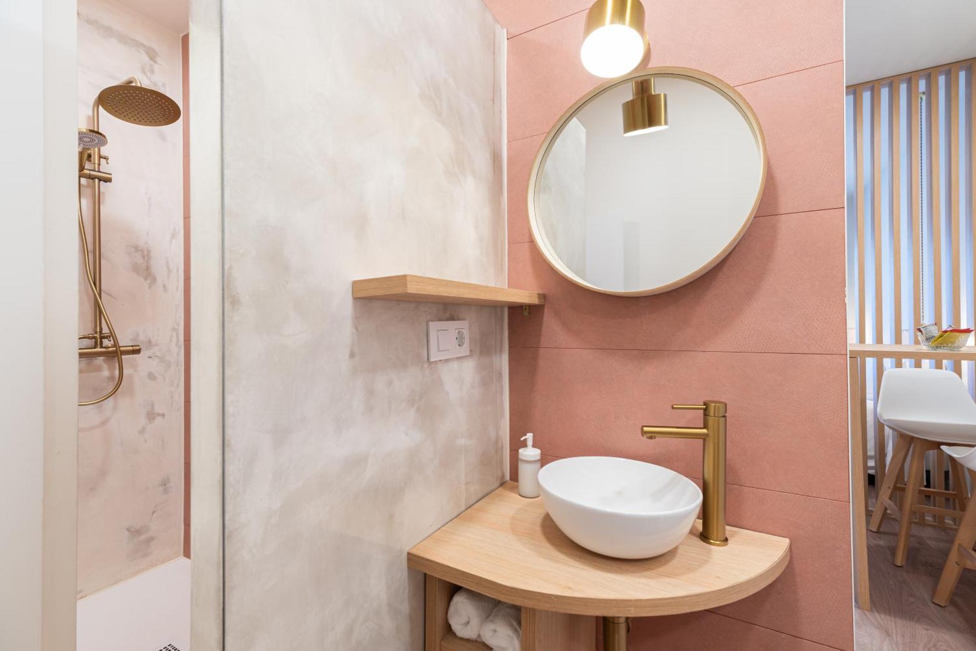 Apartamentos Turisticos Fatima, En El Centro De Vigo Esterno foto