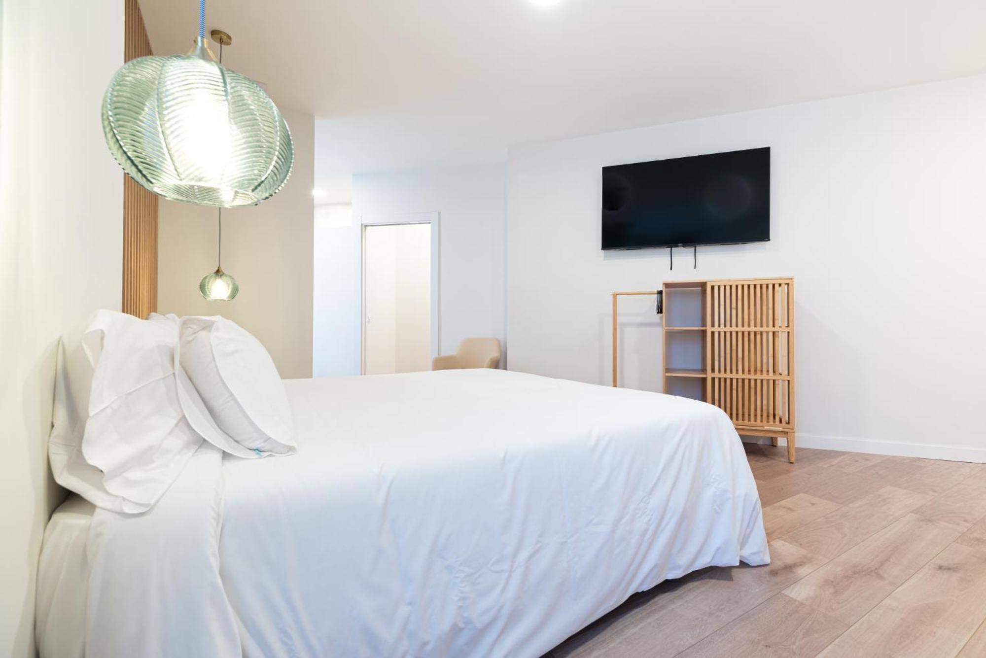 Apartamentos Turisticos Fatima, En El Centro De Vigo Esterno foto