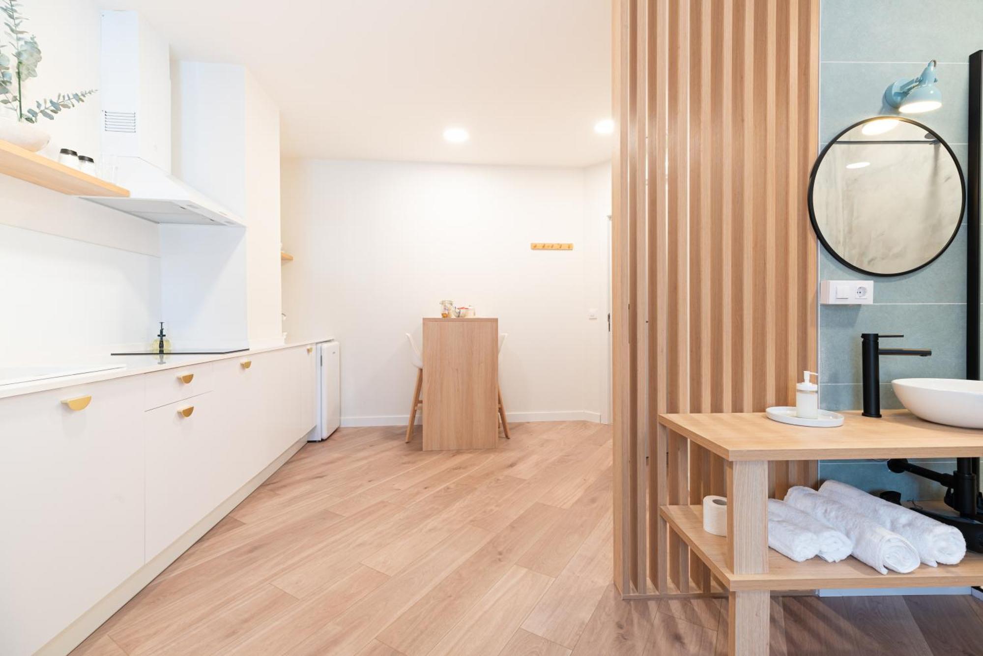 Apartamentos Turisticos Fatima, En El Centro De Vigo Esterno foto