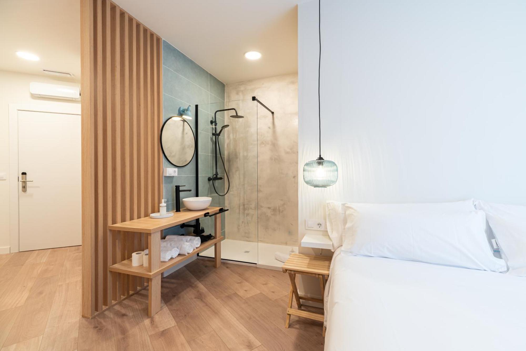 Apartamentos Turisticos Fatima, En El Centro De Vigo Esterno foto
